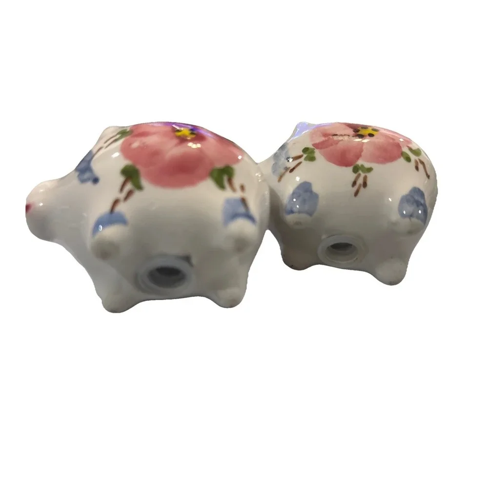 Ceramic Pigs With Decorative Flower Salt And Pepper Shakers Vintage